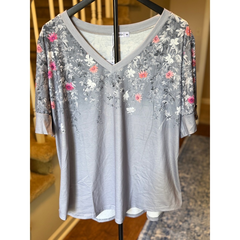 OFEEFAN Womens Grey Floral Hummingbird V-Neck Top Cuffed Sleeve 2XL NWT